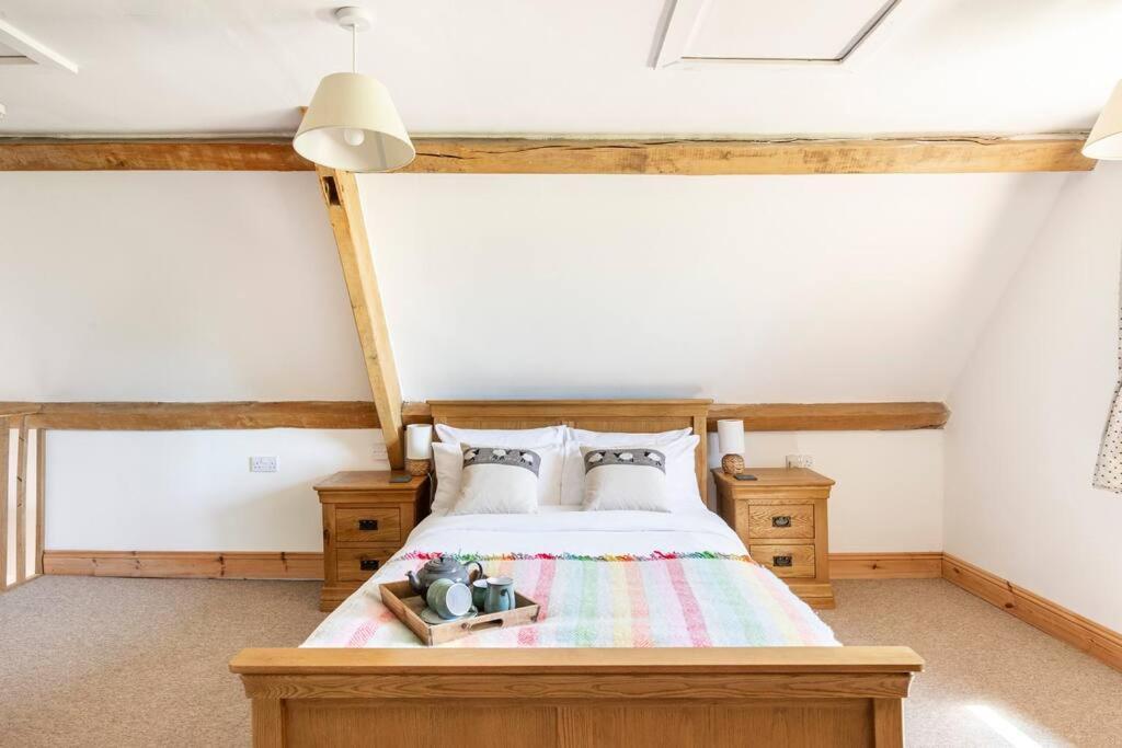 Beech Cottage, Spacious Rural Retreat Apartment